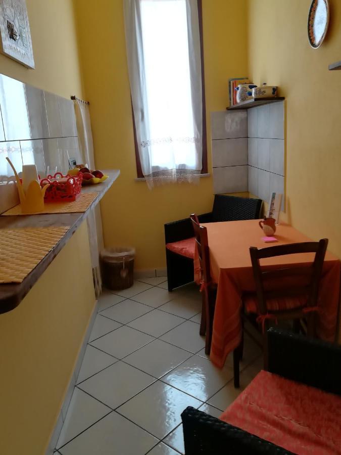 L'Agrifoglio Di Emy Bed & Breakfast Гуспини Екстериор снимка