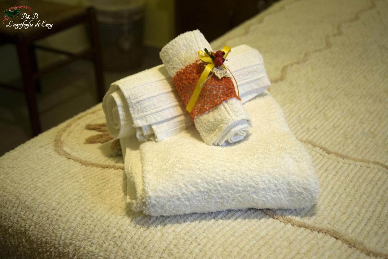 L'Agrifoglio Di Emy Bed & Breakfast Гуспини Екстериор снимка